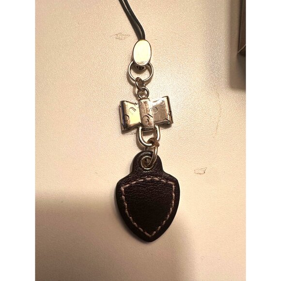 Gucci Leather & Gold Keychain Charm With Pouch - Picture 8 of 10